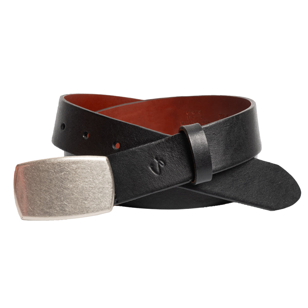 Soft hand stained Italian full-grain leather belt with textured plaque buckle