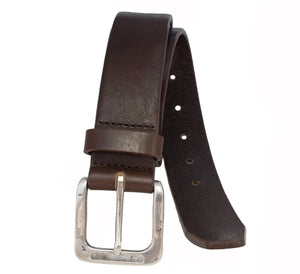 Ceinture en cuir italien à grain rétréci avec boucle découpée en argent martelé